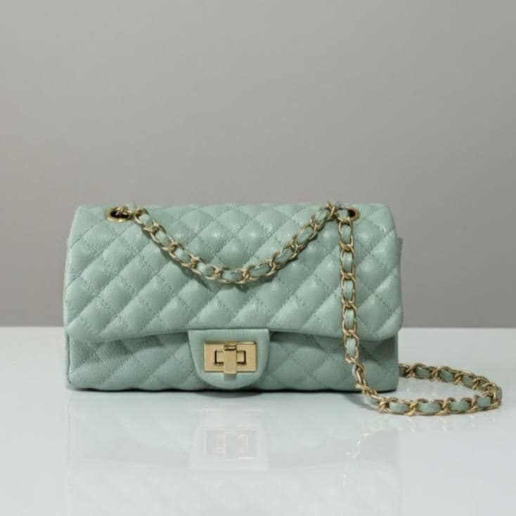 Black Brazilian Genuine Leather Bag – Elegant Quilted Crossbody with gold metal