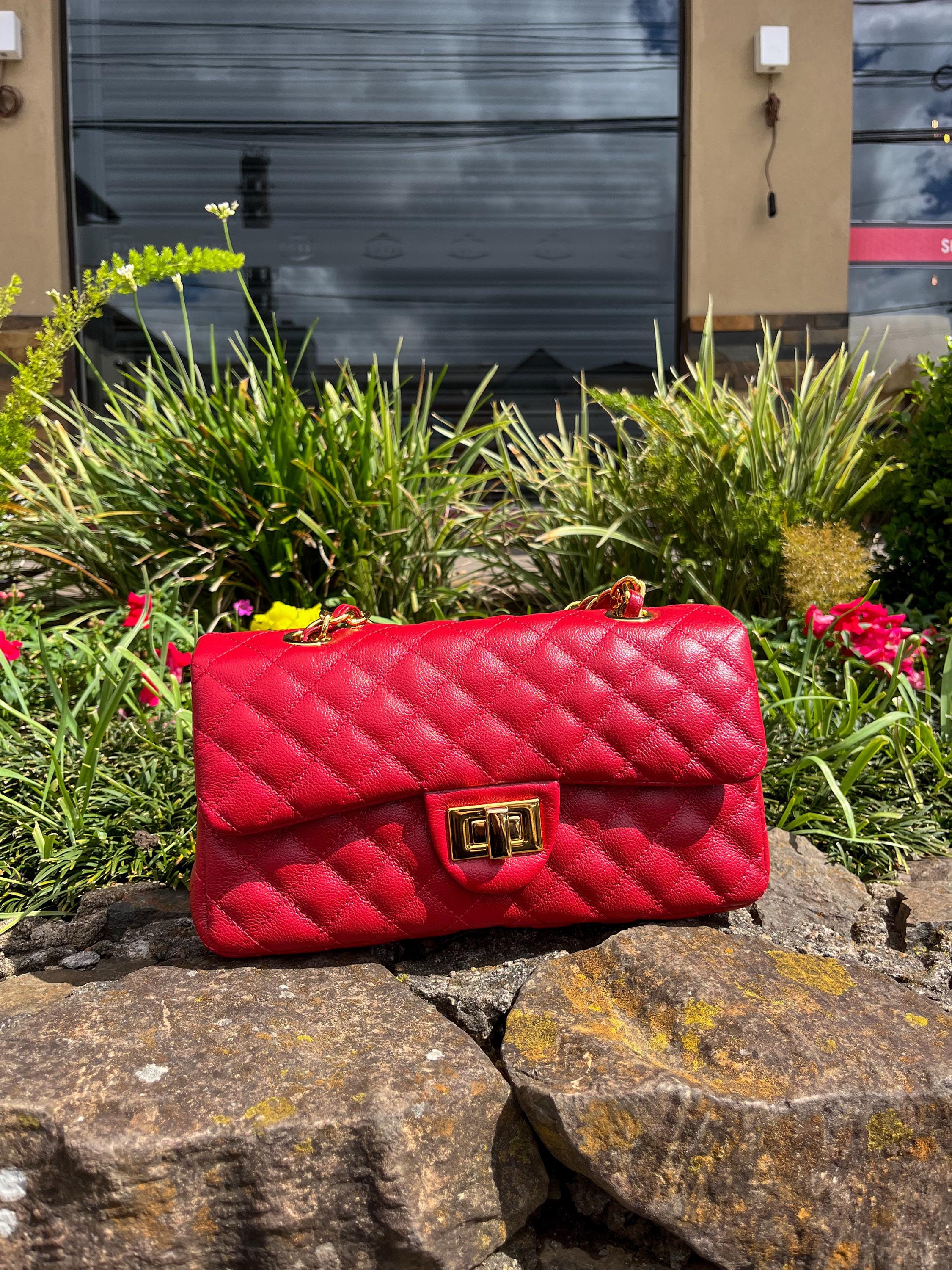 Red quilted Luxury genuine Brazilian leather hand/shoulder purse Victoria