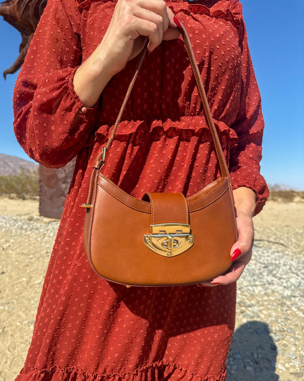 Athena Caramel Baguette in Genuine Leather | Elegant Structured Shoulder Bag | Luxury Brazilian Leather Purse
