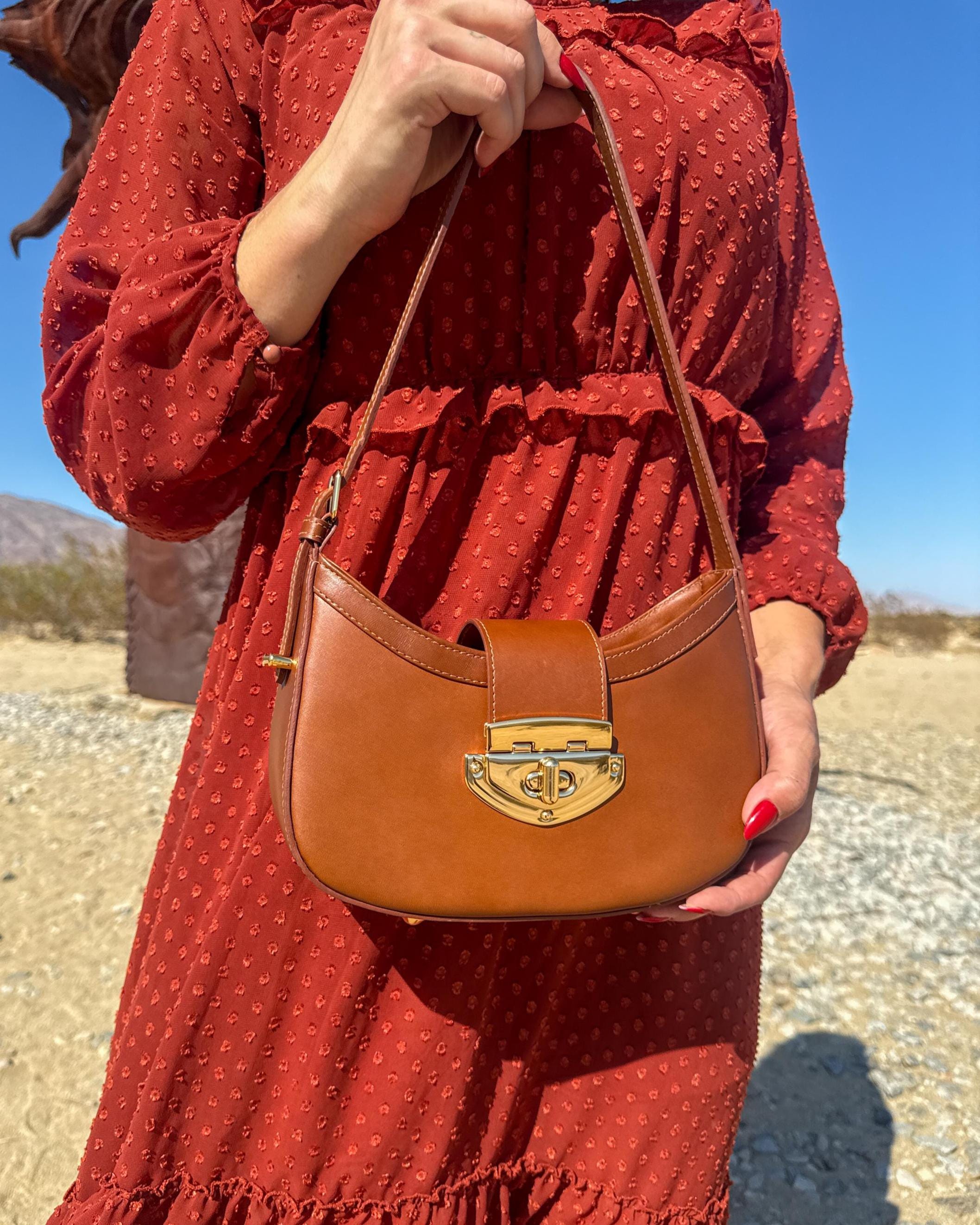 Athena Caramel Baguette in Genuine Leather | Elegant Structured Shoulder Bag | Luxury Brazilian Leather Purse