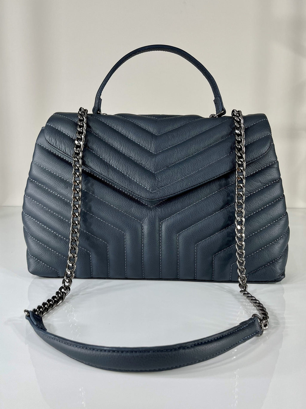 Handcrafted Brazilian Leather Handbag – Elegant Shoulder Purse
