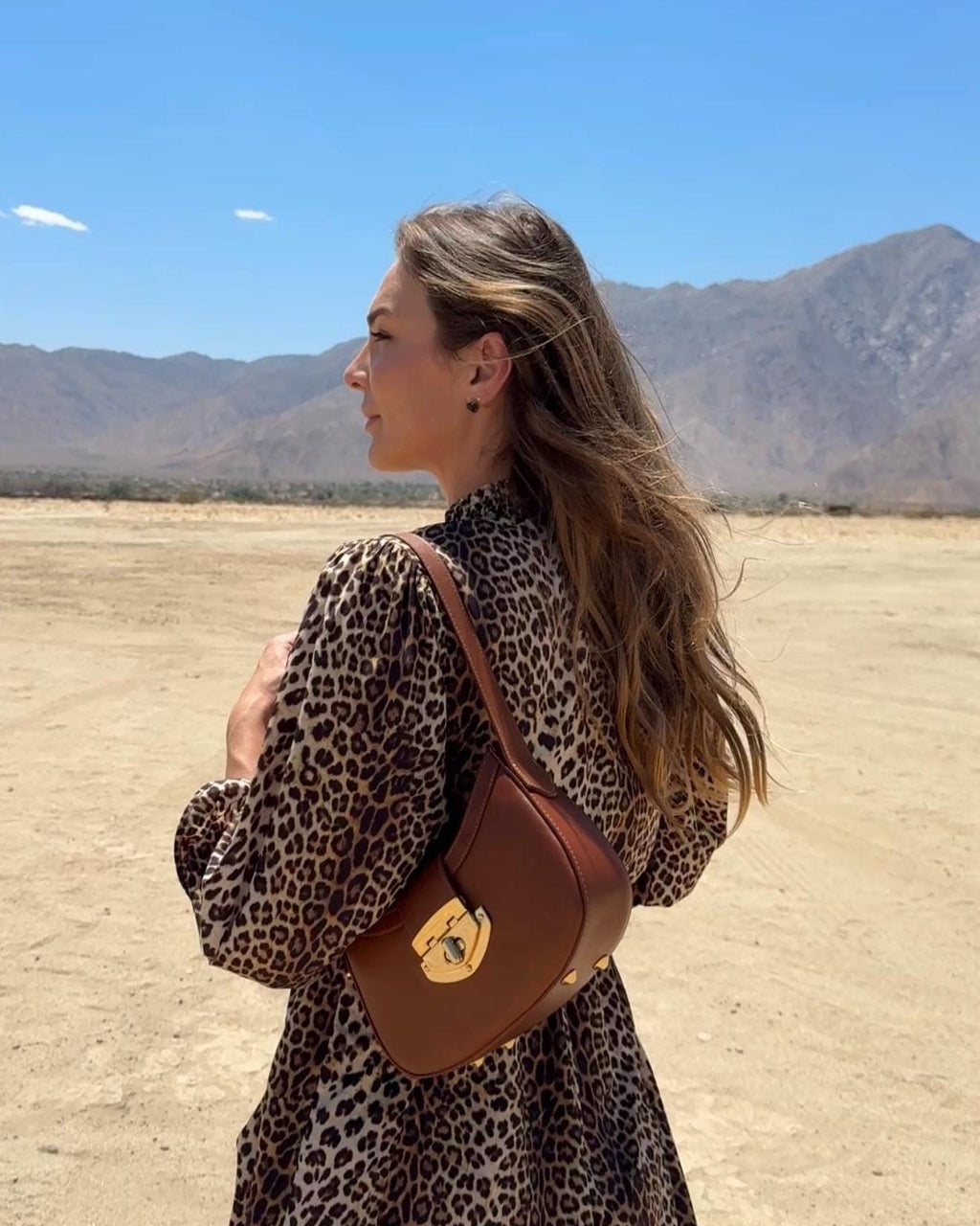 Athena Caramel Baguette in Genuine Leather | Elegant Structured Shoulder Bag | Luxury Brazilian Leather Purse