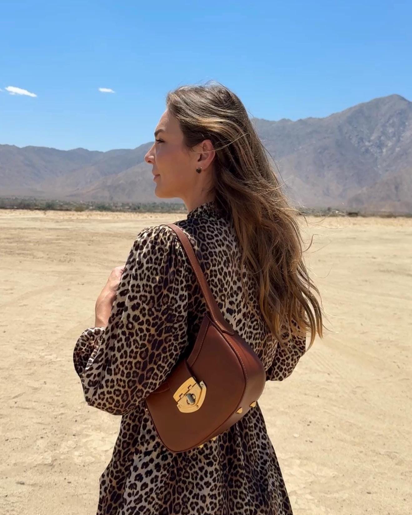 Athena Caramel Baguette in Genuine Leather | Elegant Structured Shoulder Bag | Luxury Brazilian Leather Purse