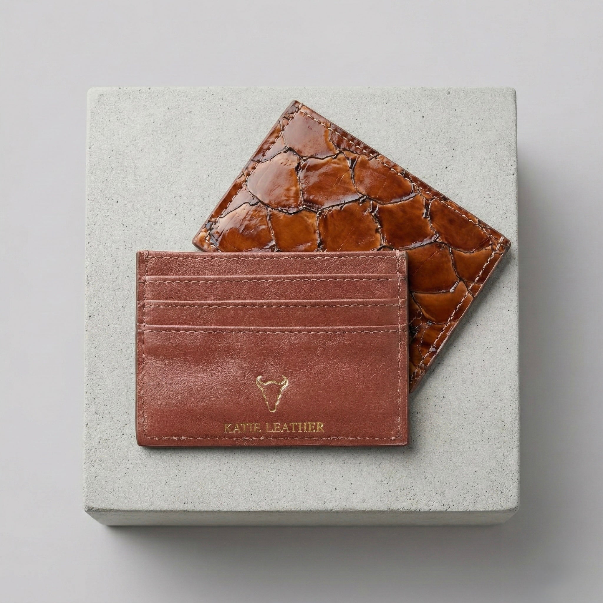 Pirarucu Leather Card Holder - Beige/gold