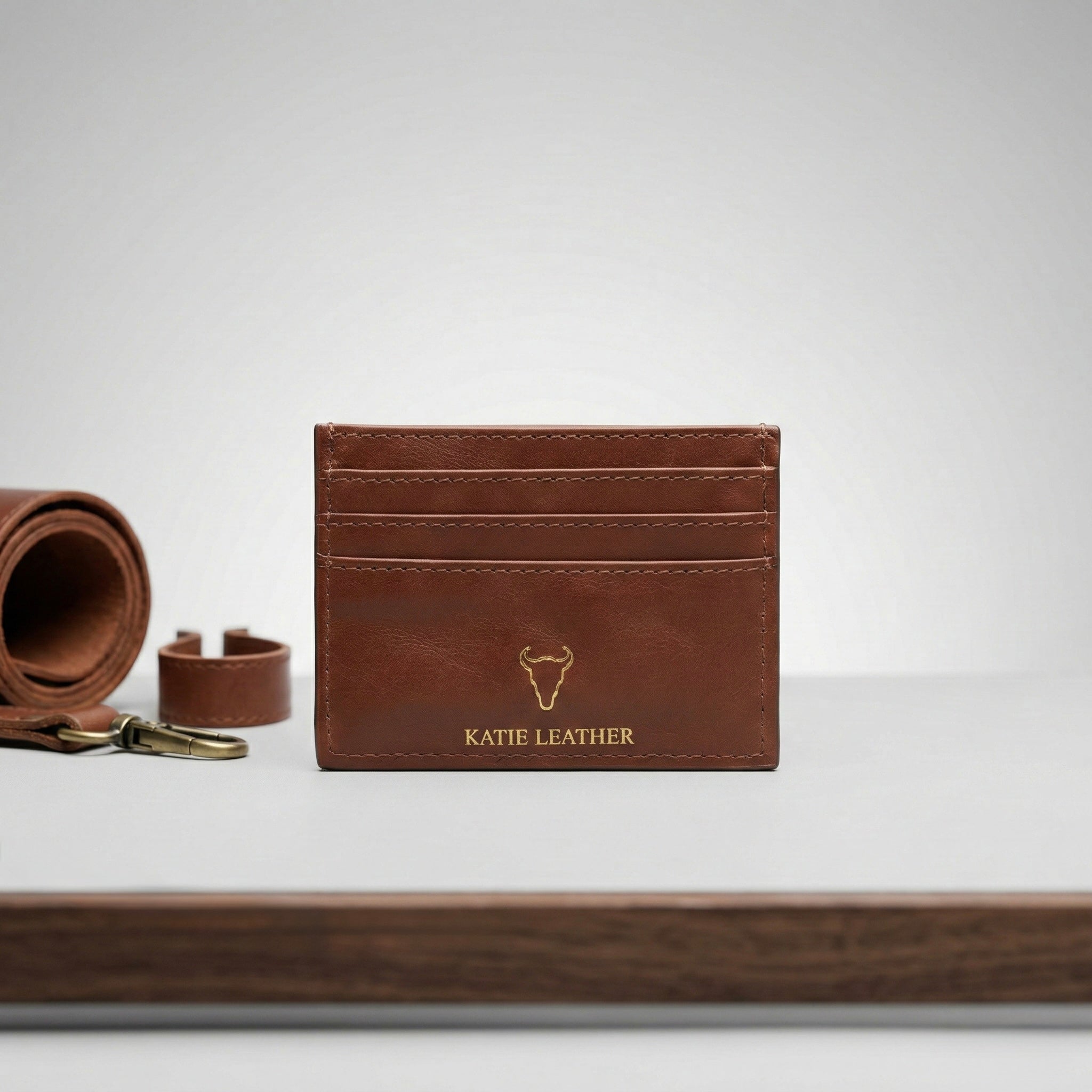 Pirarucu Leather Card Holder - Brown
