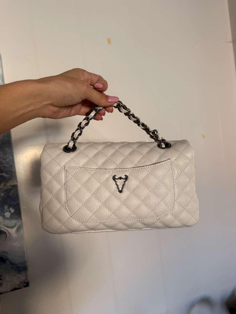 white Brazilian Genuine Leather Bag – Elegant Quilted Crossbody with Timeless Parisian Style