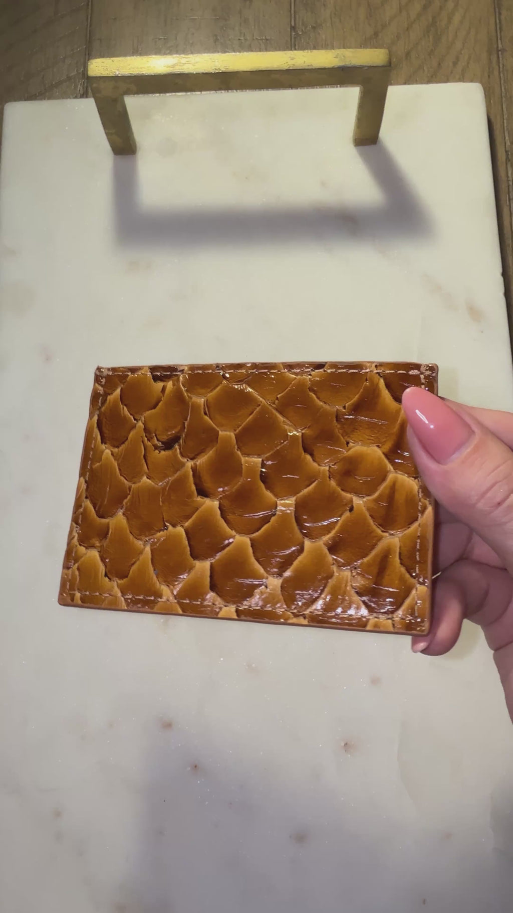 Pirarucu Leather Card Holder - Beige/gold